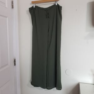 Ramona Larue flowy wideleg pants